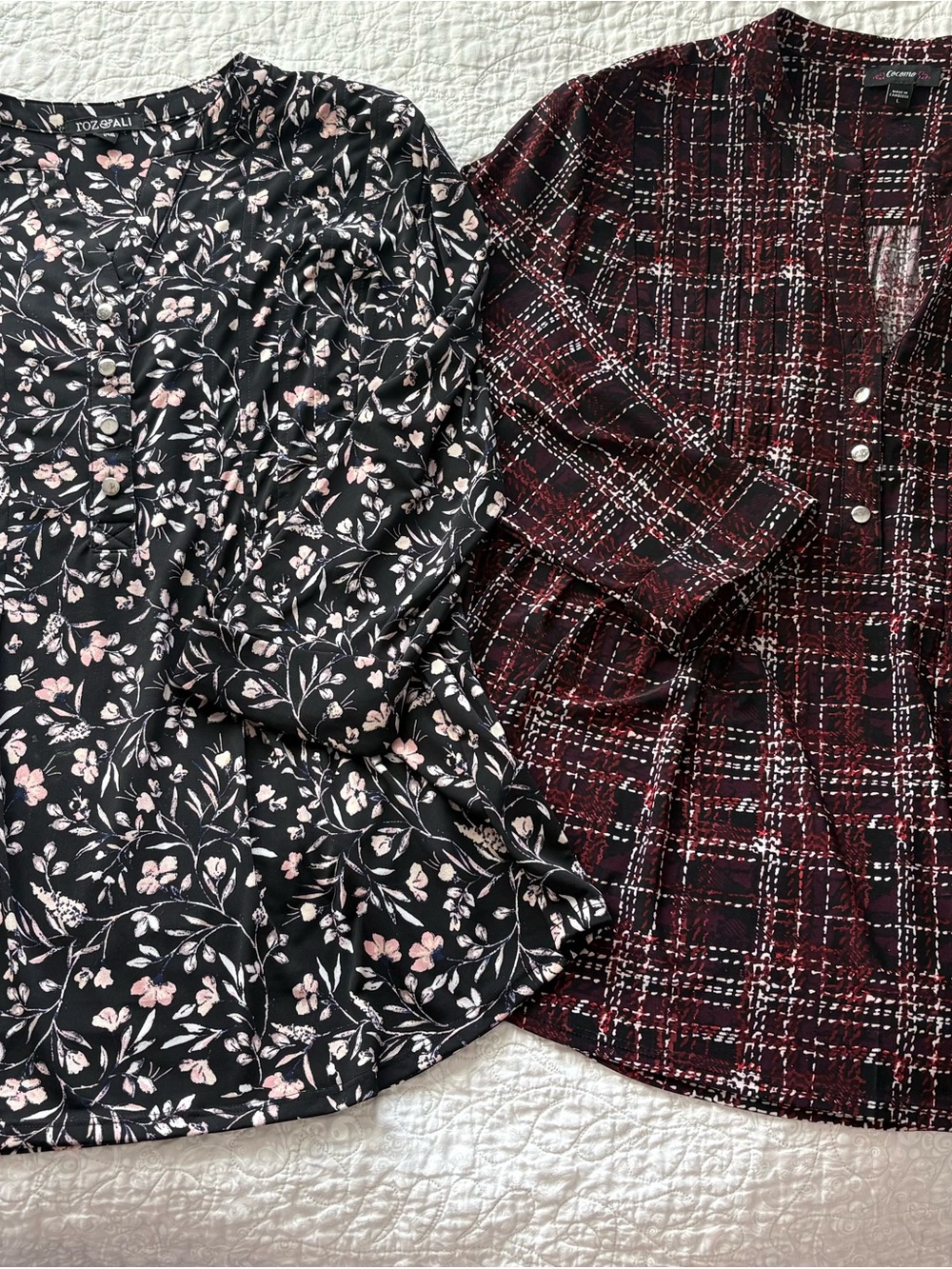 Lot of 2 Women’s Size Large Roll Tab Sleeve Tunic Tops Roz & Ali Cocomo